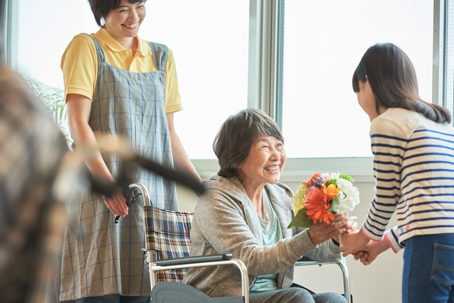 【長崎県五島市玉之浦町玉之浦の特養】社宅あり◎託児所あり☆定年65歳◎マイカー通勤OK！